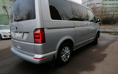 Volkswagen Multivan T6 рестайлинг, 2019 год, 6 200 000 рублей, 13 фотография