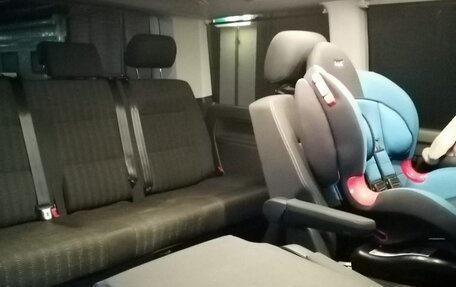Volkswagen Multivan T6 рестайлинг, 2019 год, 6 200 000 рублей, 23 фотография