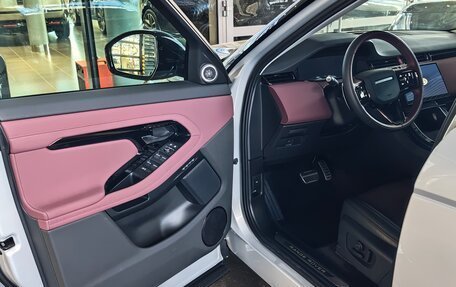 Land Rover Range Rover Evoque II, 2025 год, 6 690 000 рублей, 8 фотография