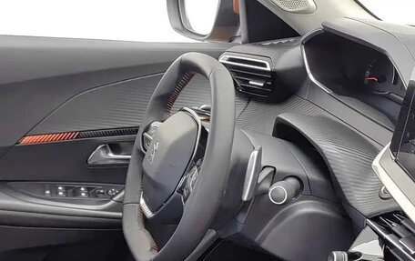 Peugeot 2008 II, 2022 год, 1 280 000 рублей, 9 фотография