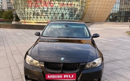 BMW 3 серия, 2007 год, 1 575 000 рублей, 2 фотография