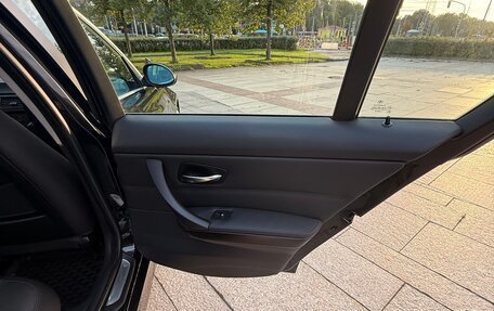 BMW 3 серия, 2007 год, 1 575 000 рублей, 21 фотография