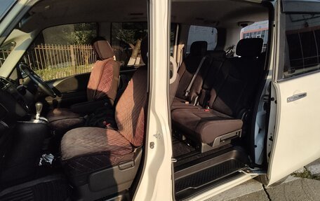 Nissan Serena IV, 2015 год, 1 750 000 рублей, 9 фотография