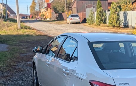 Toyota Corolla, 2014 год, 1 350 000 рублей, 5 фотография
