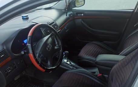 Toyota Avensis III рестайлинг, 2007 год, 690 000 рублей, 5 фотография