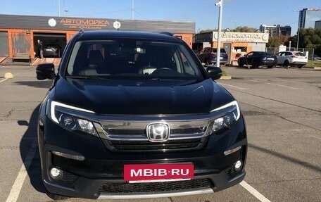 Honda Pilot III рестайлинг, 2020 год, 5 000 000 рублей, 5 фотография