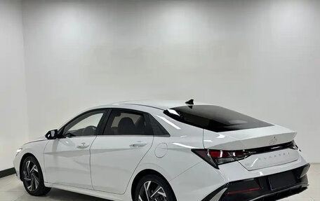 Hyundai Elantra, 2023 год, 1 480 000 рублей, 6 фотография