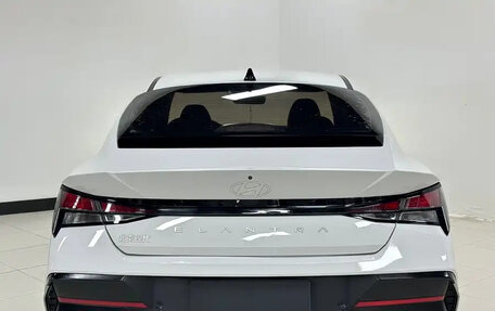 Hyundai Elantra, 2023 год, 1 480 000 рублей, 4 фотография