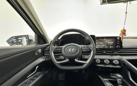Hyundai Elantra, 2023 год, 1 480 000 рублей, 10 фотография