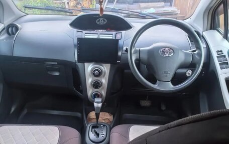 Toyota Vitz, 2005 год, 510 000 рублей, 13 фотография