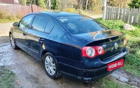 Volkswagen Passat B6, 2007 год, 350 000 рублей, 3 фотография