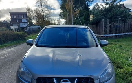 Nissan Qashqai, 2011 год, 800 000 рублей, 2 фотография