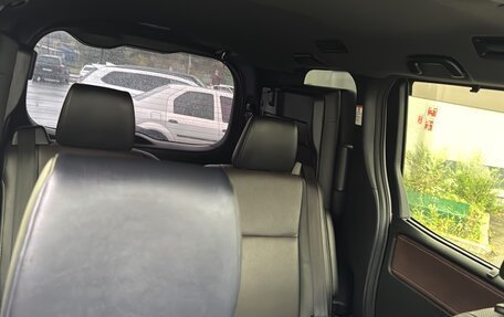 Toyota Esquire I, 2017 год, 1 750 000 рублей, 11 фотография