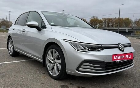 Volkswagen Golf VIII, 2020 год, 1 980 000 рублей, 2 фотография