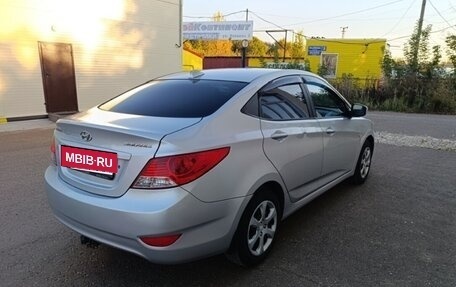 Hyundai Solaris II рестайлинг, 2013 год, 700 000 рублей, 4 фотография