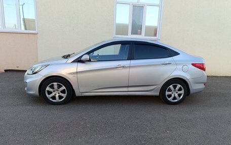 Hyundai Solaris II рестайлинг, 2013 год, 700 000 рублей, 7 фотография