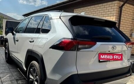 Toyota RAV4, 2025 год, 3 890 000 рублей, 9 фотография
