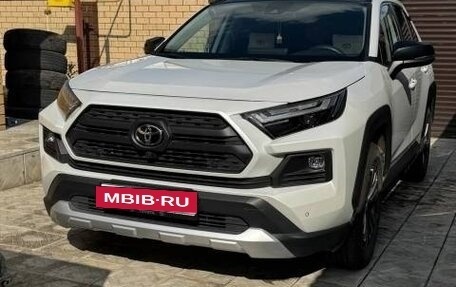 Toyota RAV4, 2025 год, 3 890 000 рублей, 5 фотография