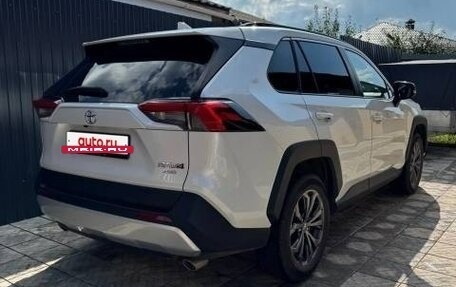 Toyota RAV4, 2025 год, 3 890 000 рублей, 10 фотография