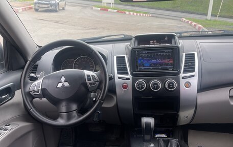 Mitsubishi Pajero Sport II рестайлинг, 2014 год, 1 300 000 рублей, 3 фотография