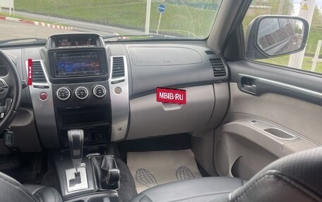 Mitsubishi Pajero Sport II рестайлинг, 2014 год, 1 300 000 рублей, 4 фотография