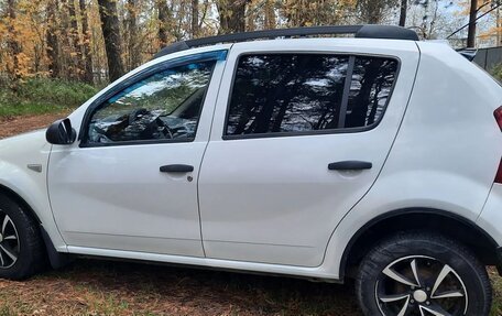 Renault Sandero I, 2011 год, 400 000 рублей, 2 фотография