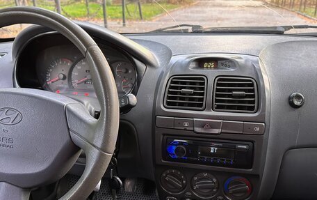 Hyundai Accent II, 2005 год, 335 000 рублей, 18 фотография