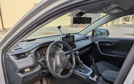 Toyota RAV4, 2019 год, 2 500 000 рублей, 12 фотография