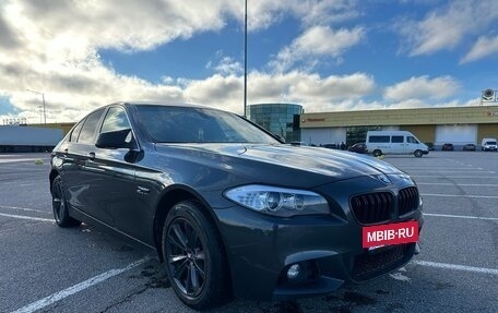 BMW 5 серия, 2012 год, 1 570 000 рублей, 2 фотография