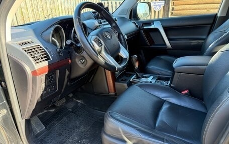 Toyota Land Cruiser Prado 150 рестайлинг 2, 2017 год, 4 800 000 рублей, 6 фотография