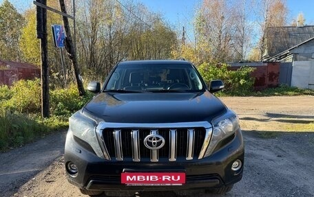 Toyota Land Cruiser Prado 150 рестайлинг 2, 2017 год, 4 800 000 рублей, 9 фотография