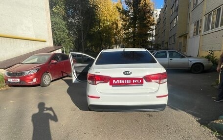 KIA Rio III рестайлинг, 2015 год, 560 000 рублей, 3 фотография
