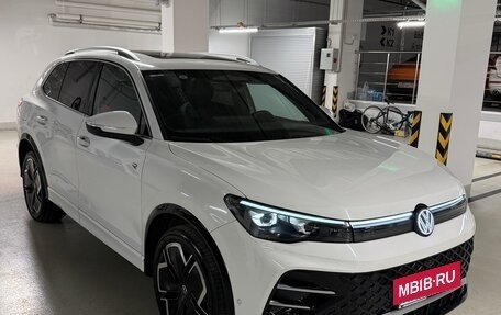 Volkswagen Tiguan, 2024 год, 4 300 000 рублей, 4 фотография