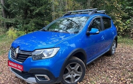 Renault Sandero II рестайлинг, 2021 год, 1 499 000 рублей, 2 фотография
