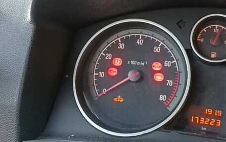 Opel Zafira B, 2013 год, 980 000 рублей, 7 фотография