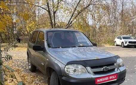 Chevrolet Niva I рестайлинг, 2011 год, 210 000 рублей, 4 фотография
