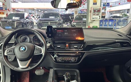 BMW 1 серия, 2023 год, 1 450 000 рублей, 8 фотография