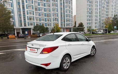 Hyundai Solaris II рестайлинг, 2015 год, 1 100 000 рублей, 8 фотография