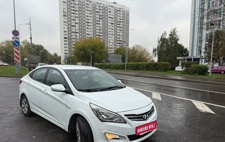 Hyundai Solaris II рестайлинг, 2015 год, 1 100 000 рублей, 9 фотография