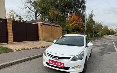 Hyundai Solaris II рестайлинг, 2015 год, 1 100 000 рублей, 12 фотография