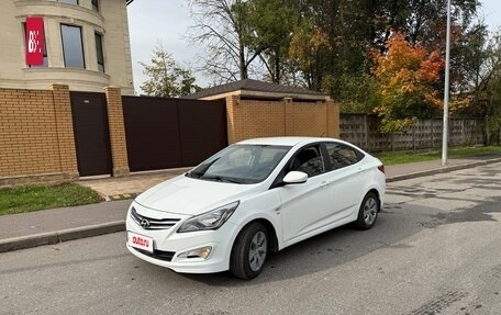 Hyundai Solaris II рестайлинг, 2015 год, 1 100 000 рублей, 13 фотография