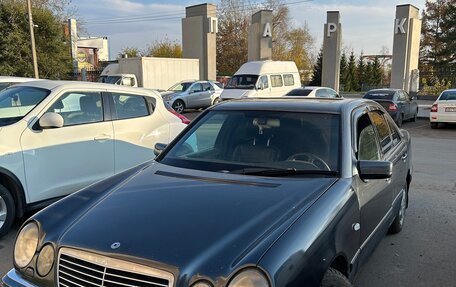 Mercedes-Benz E-Класс, 1995 год, 235 000 рублей, 2 фотография