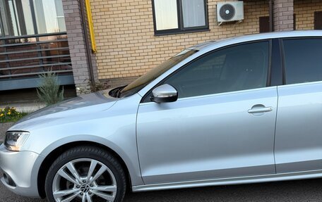 Volkswagen Jetta VI, 2013 год, 1 200 000 рублей, 7 фотография