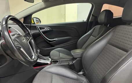 Opel Astra J, 2013 год, 770 000 рублей, 22 фотография