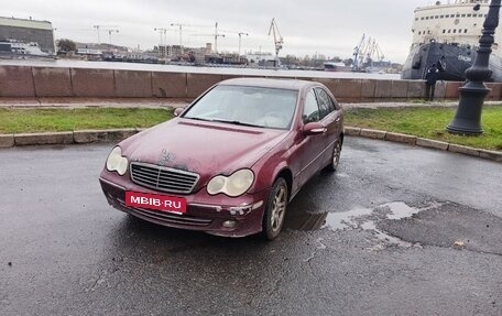 Mercedes-Benz C-Класс, 2005 год, 619 000 рублей, 2 фотография