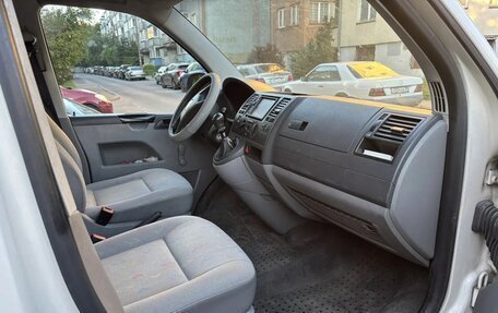 Volkswagen Transporter T5 рестайлинг, 2006 год, 1 140 000 рублей, 5 фотография