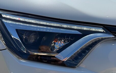 Toyota RAV4, 2016 год, 1 950 000 рублей, 10 фотография