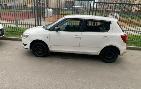 Skoda Fabia II, 2012 год, 270 000 рублей, 3 фотография