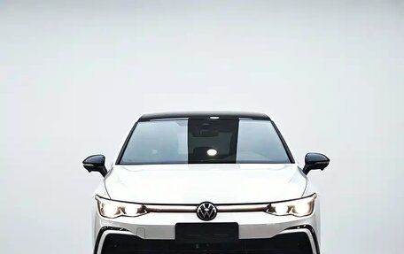 Volkswagen Golf VIII, 2022 год, 7 777 777 рублей, 3 фотография