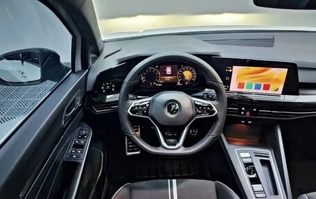 Volkswagen Golf VIII, 2022 год, 7 777 777 рублей, 13 фотография